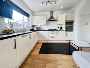 Kitchen- click for photo gallery